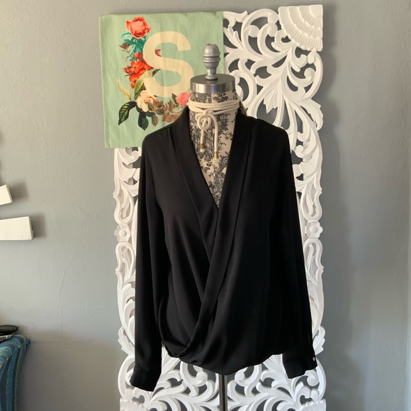 Rivers Island | surplice blouse size m - Picture 1 of 5
